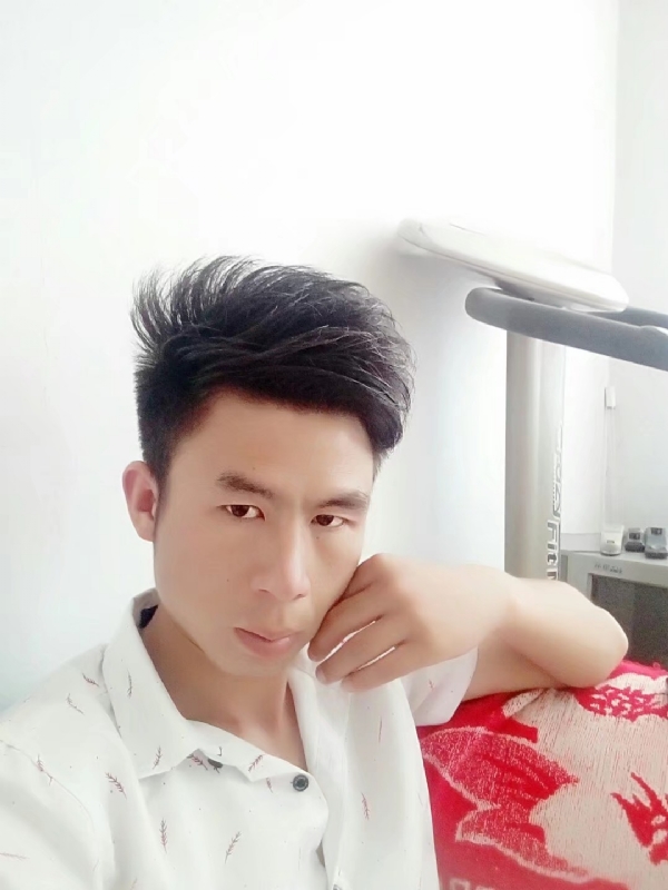 只得一人心的第一张照片--云南父母相亲团