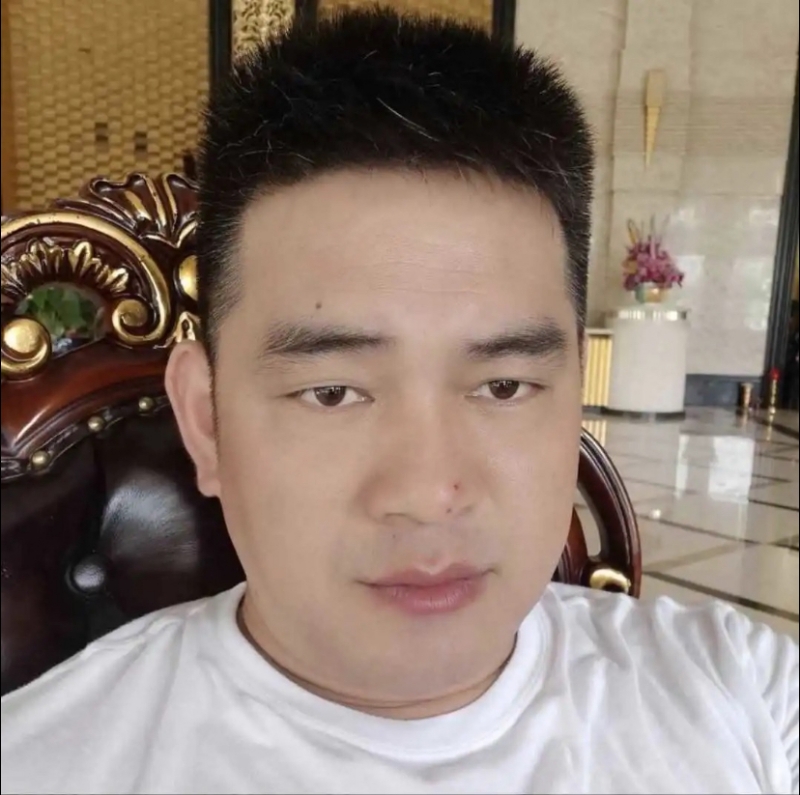 随风的第一张照片--云南父母相亲团